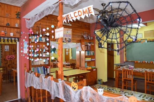 Salon Principal decorado para Halloween del Instituto de Cultura Inglesa de La Costa